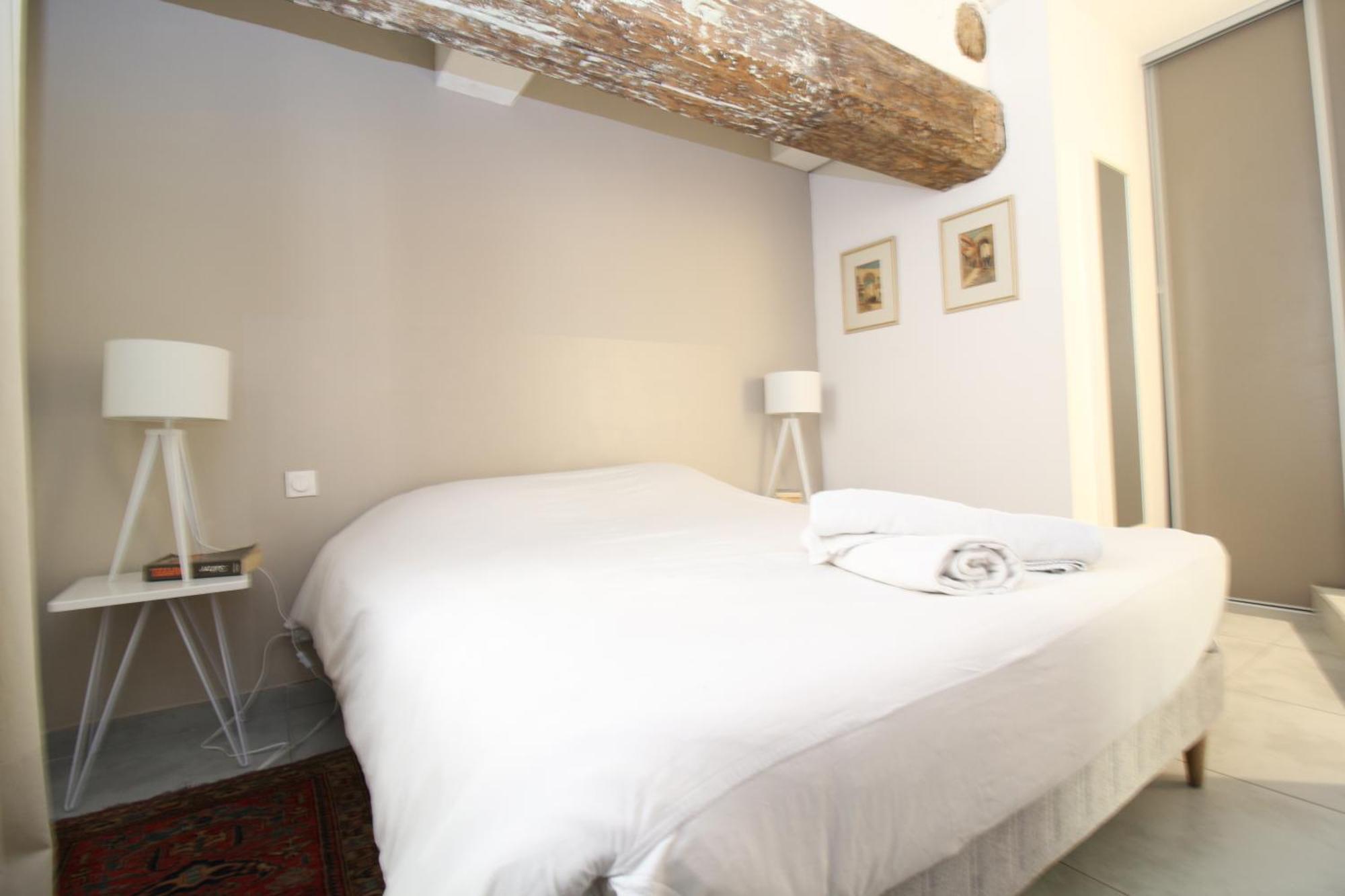T3 Appartement Hypercentre Proche Commerce- Parking - 2 Chambres Wifi Gratuit Avignon Kültér fotó