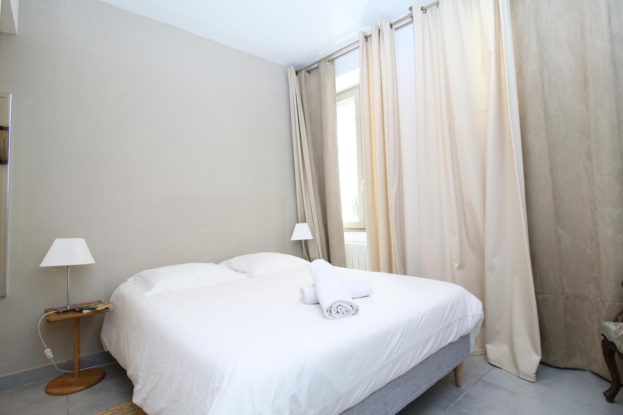 T3 Appartement Hypercentre Proche Commerce- Parking - 2 Chambres Wifi Gratuit Avignon Kültér fotó
