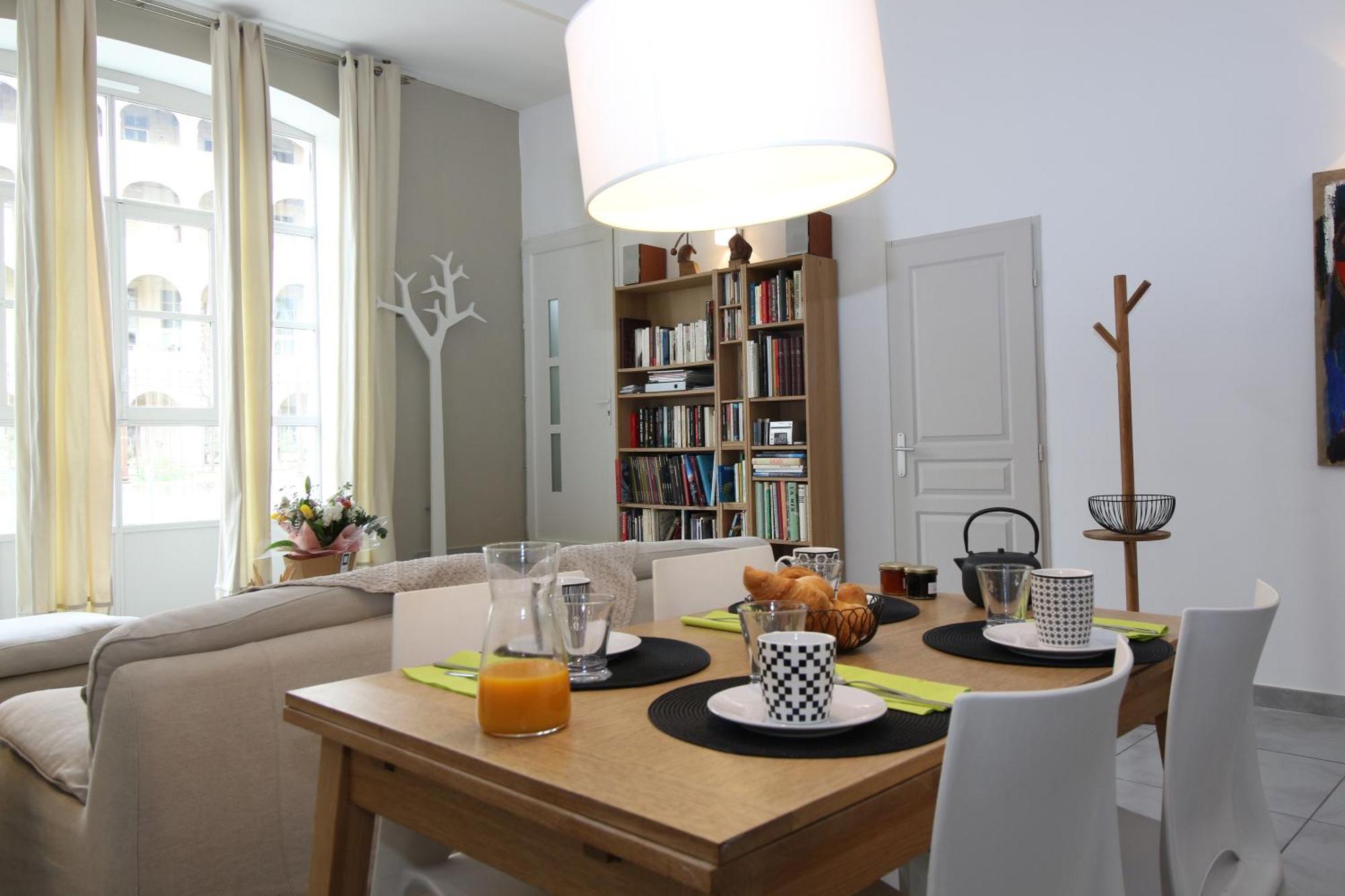 T3 Appartement Hypercentre Proche Commerce- Parking - 2 Chambres Wifi Gratuit Avignon Kültér fotó
