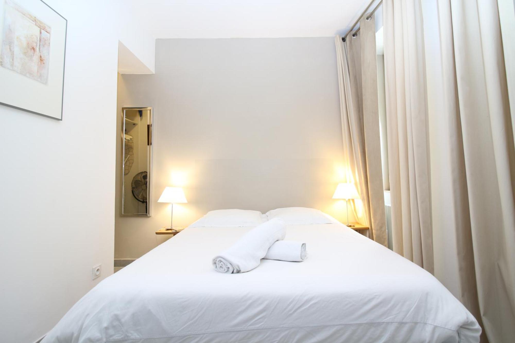 T3 Appartement Hypercentre Proche Commerce- Parking - 2 Chambres Wifi Gratuit Avignon Kültér fotó