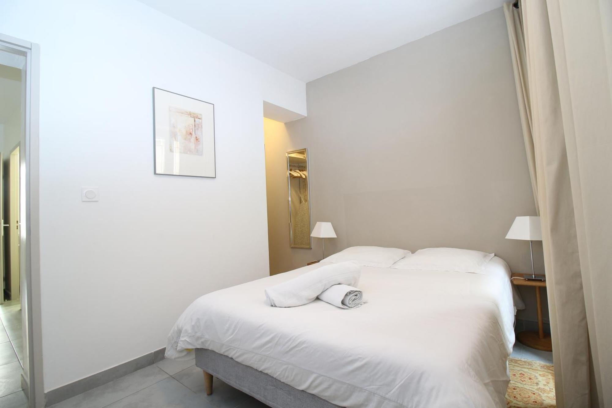 T3 Appartement Hypercentre Proche Commerce- Parking - 2 Chambres Wifi Gratuit Avignon Kültér fotó